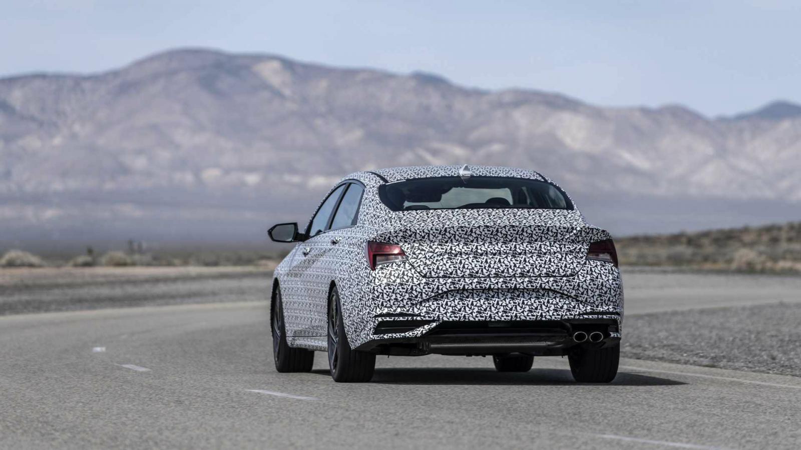 Teaser του Elantra N-Line από τη Hyundai 